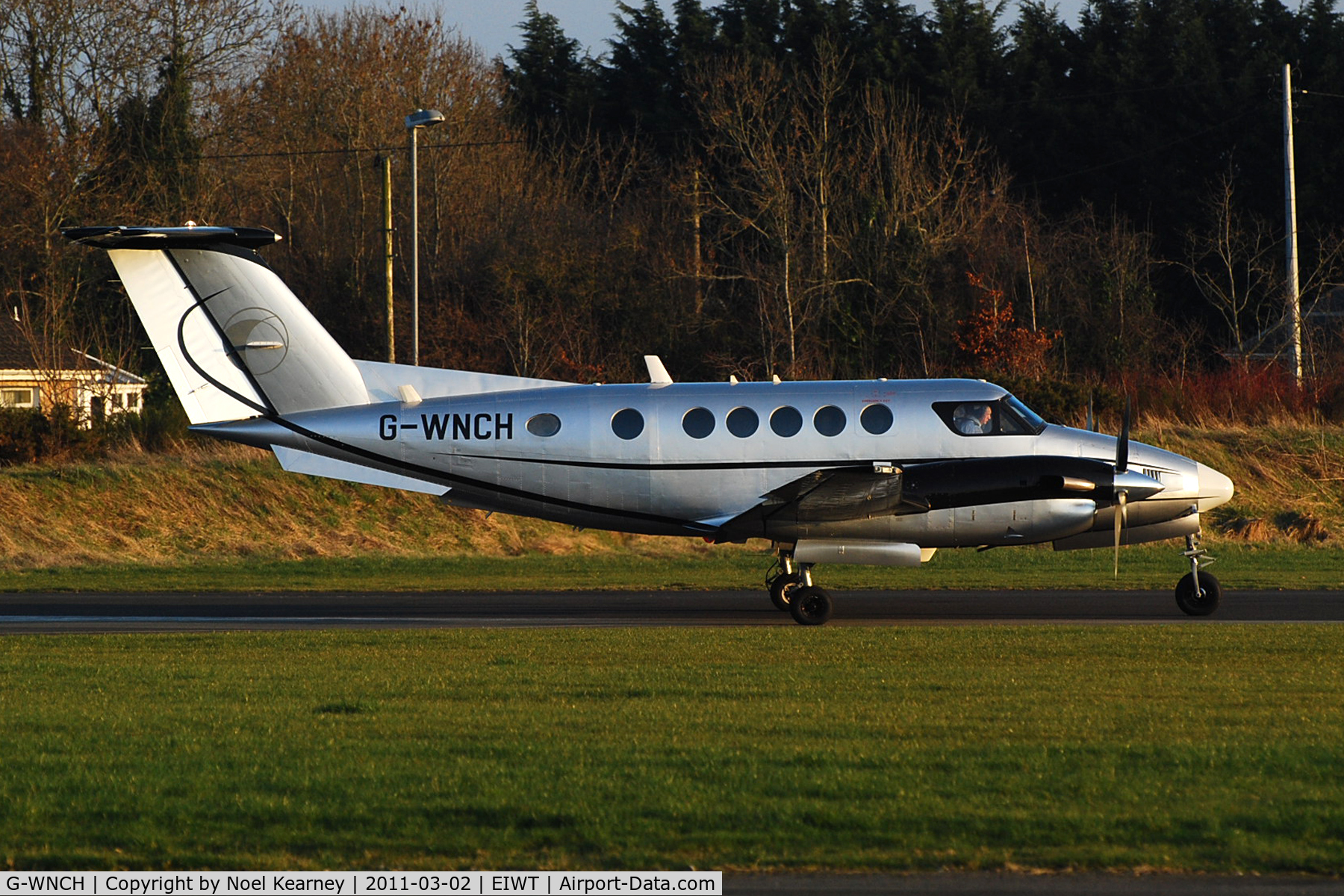 G-WNCH, 1986 Beech B200 Super King Air King Air C/N BB-1259, Operated by SYNERGY Aviation