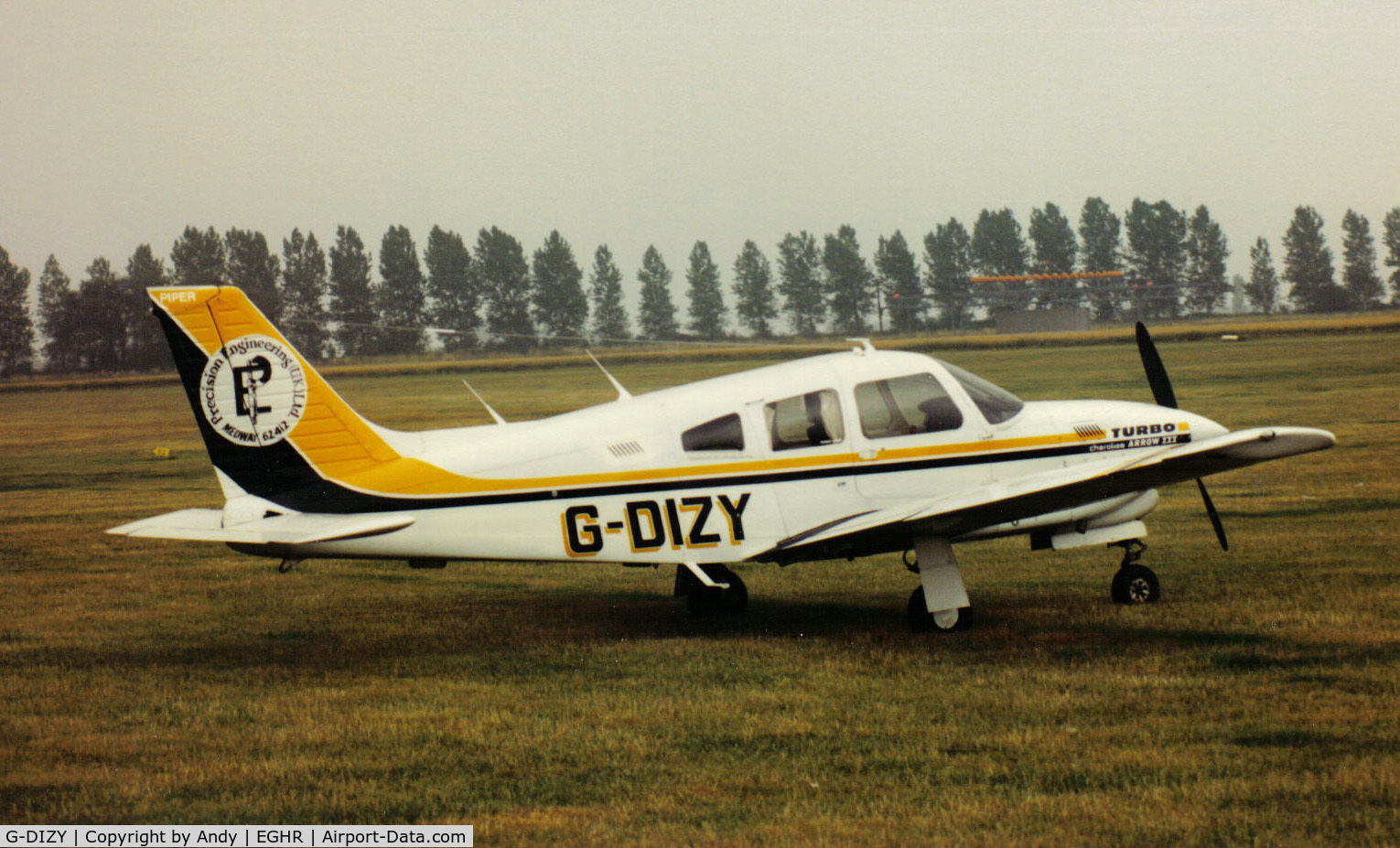 G-DIZY, 1977 Piper PA-28R-201T Cherokee Arrow III C/N 28R-7703401, In an earlier col scheme