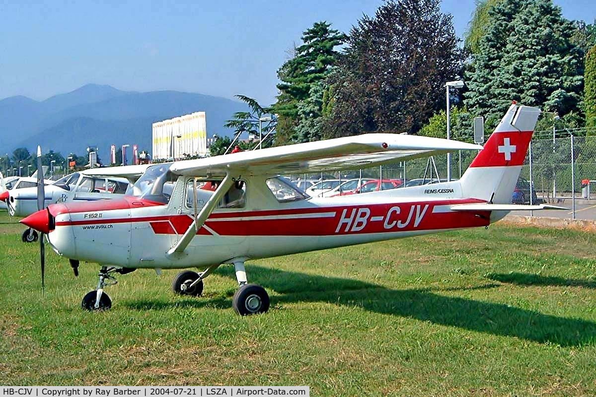 HB-CJV, 1979 Reims F152 II C/N 1564, R/Cessna F.152 [1564] Lugano~HB 21/07/2004