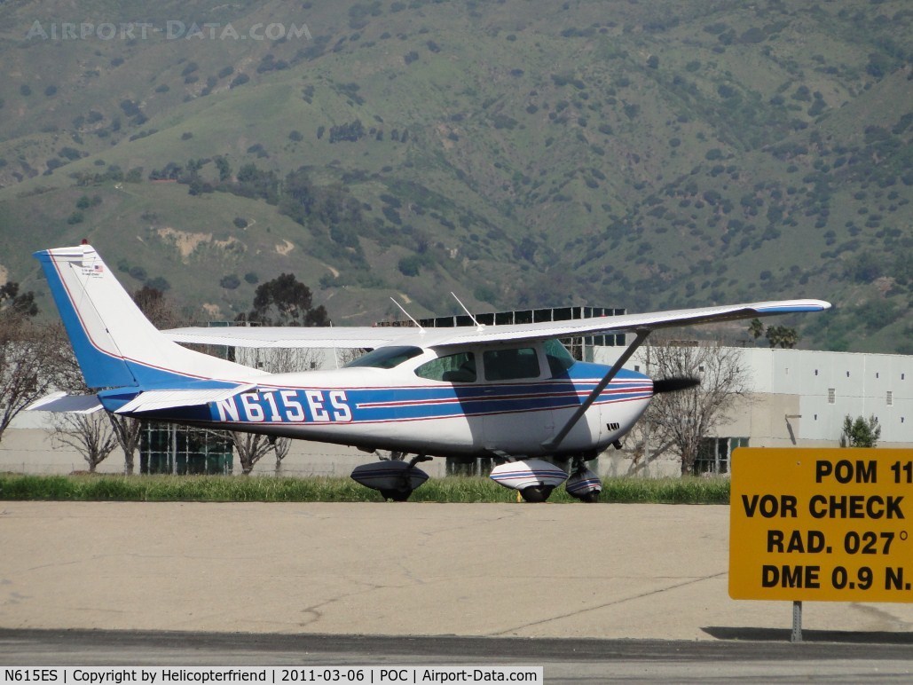 N615ES, 1969 Cessna 182N Skylane C/N 18260093, Standing by for take off clearence on runway 26L