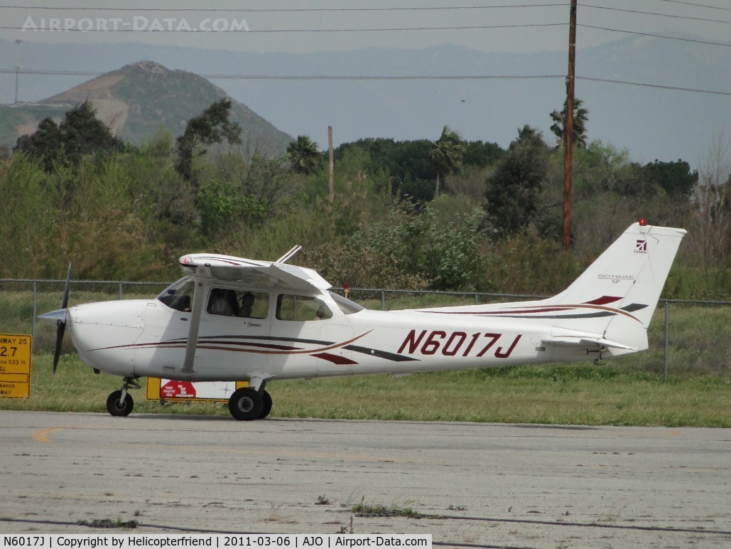N6017J, 2006 Cessna 172S C/N 172S10169, number one waiting for take off clearence