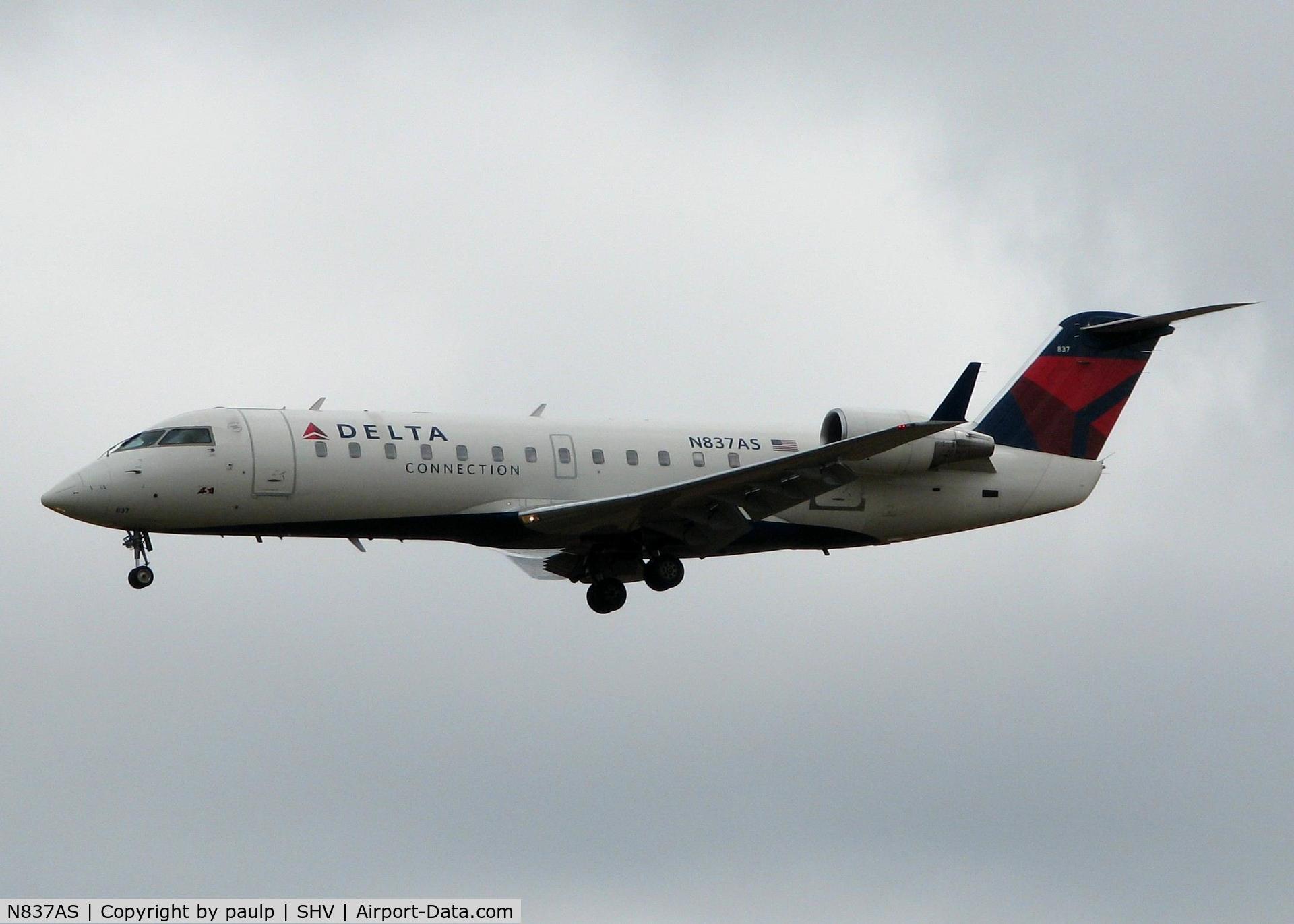 N837AS, 1998 Bombardier CRJ-200ER (CL-600-2B19) C/N 7271, Landing at Shreveport Regional.