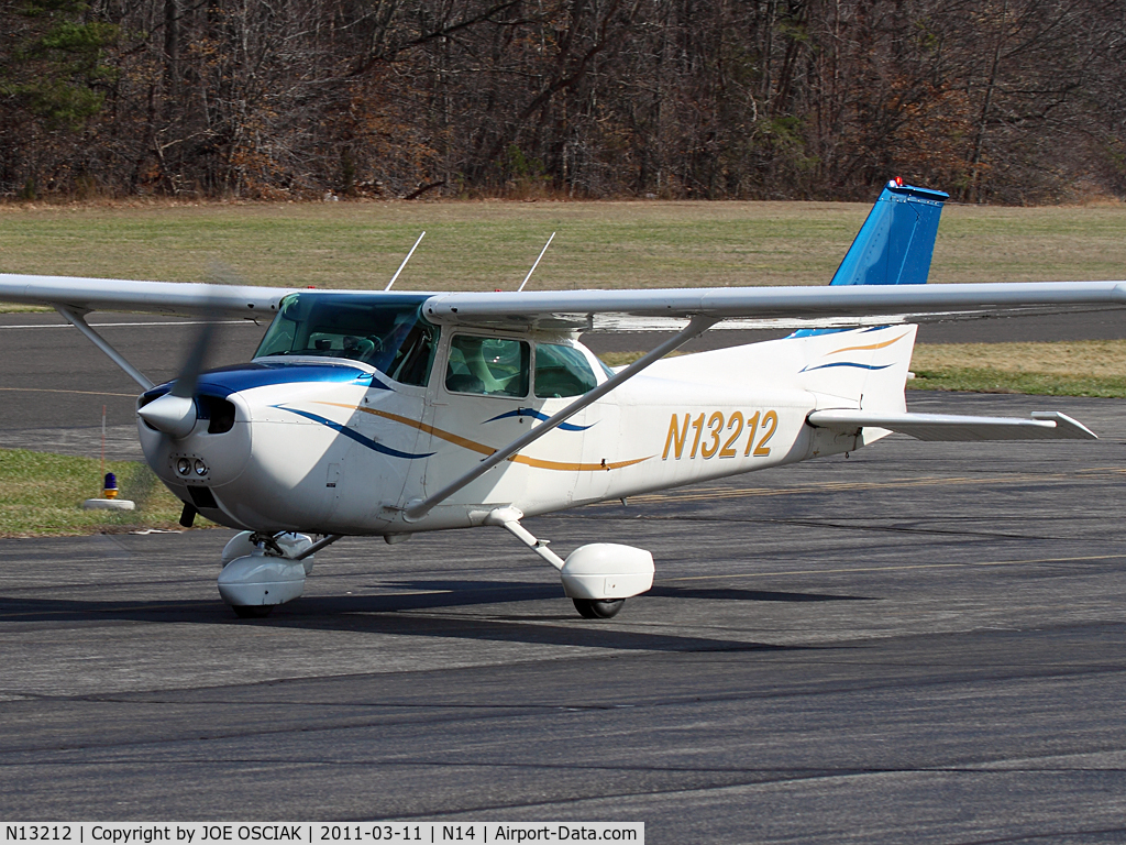 N13212, 1973 Cessna 172M C/N 17262578, @N14