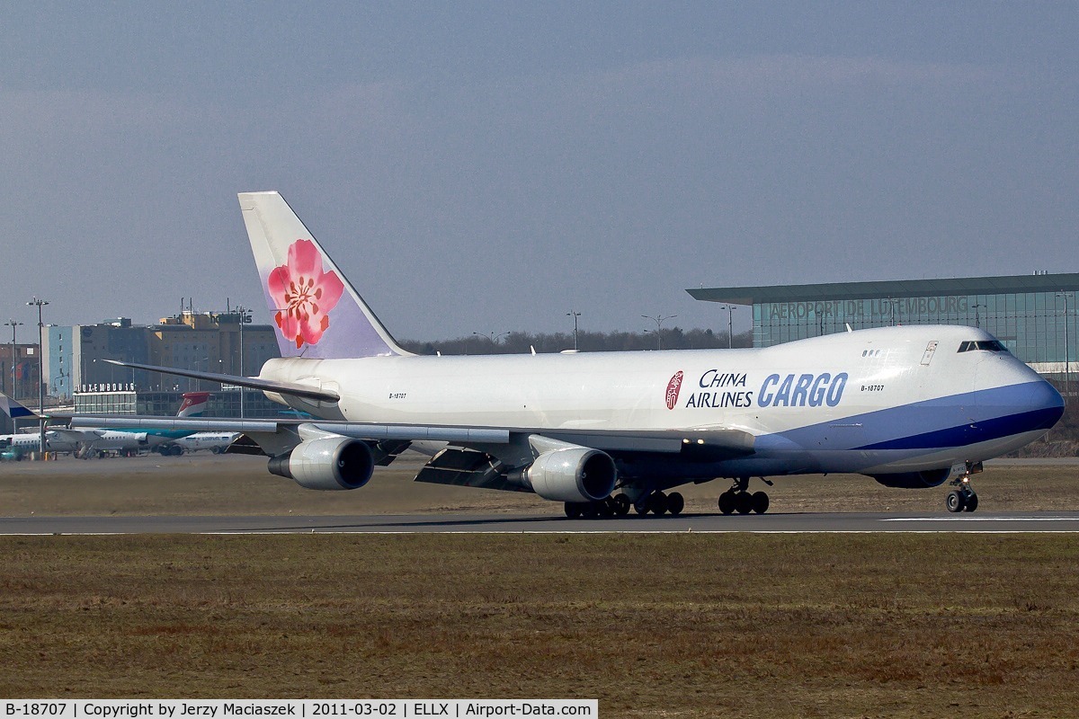 B-18707, 2001 Boeing 747-409F/SCD C/N 30764, B-18707_
Boeing 747-409F