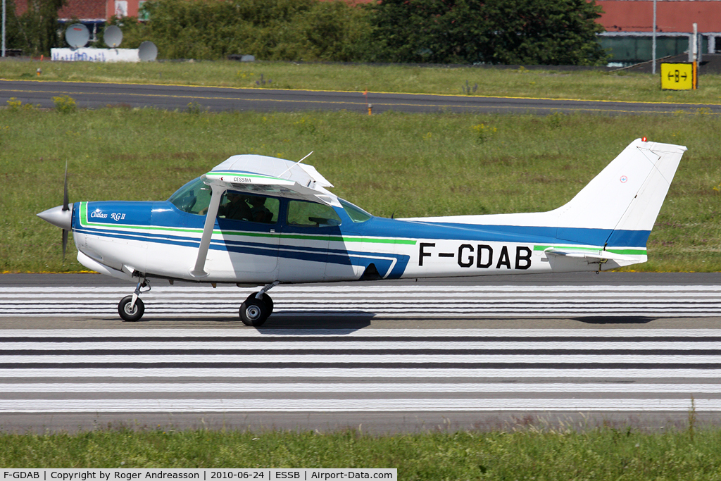 F-GDAB, 1981 Cessna 172RG Cutlass RG C/N 172RG-0808, F-GDAB