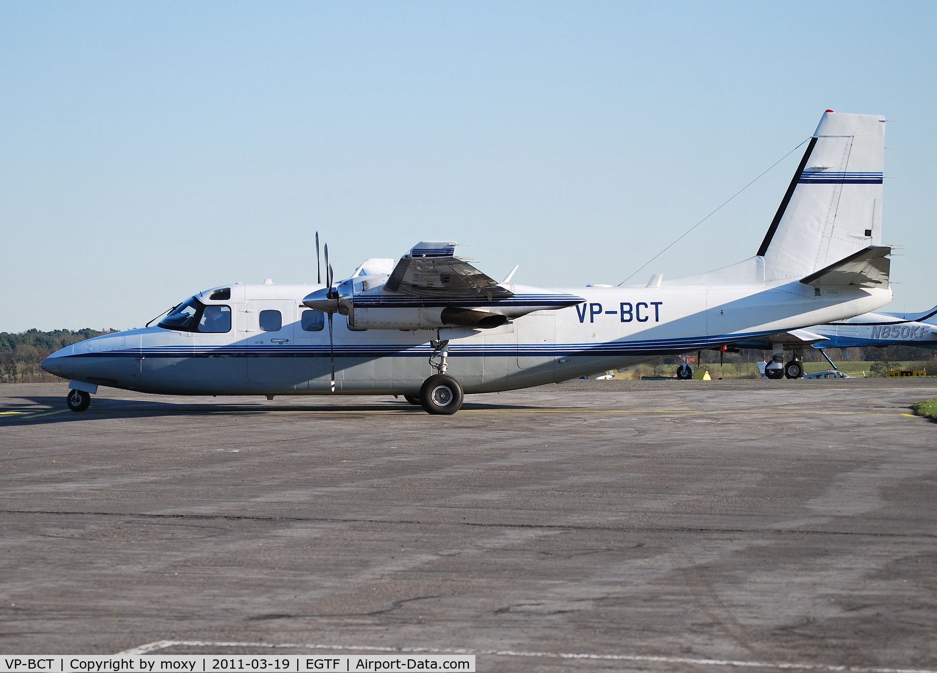 VP-BCT, 1986 Gulfstream Aerospace 695B Jetprop 1000B C/N 96208, Departing Fairoaks