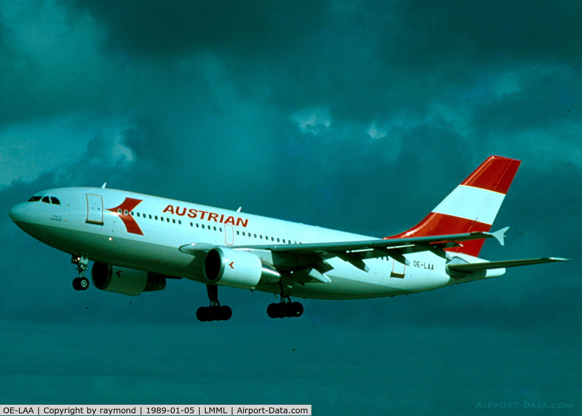OE-LAA, 1988 Airbus A310-304 C/N 489, A310 OE-LAA Austrian Airlines doing some touch and goes for crew training
