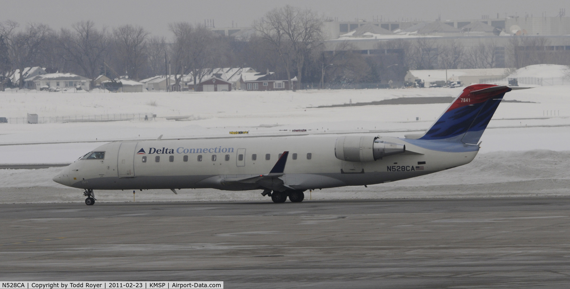 N528CA, 2003 Bombardier CRJ-200ER (CL-600-2B19) C/N 7841, Delta