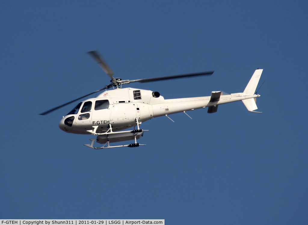 F-GTEH, 1997 Eurocopter AS-355N C/N 5644, Passing above the Airport...