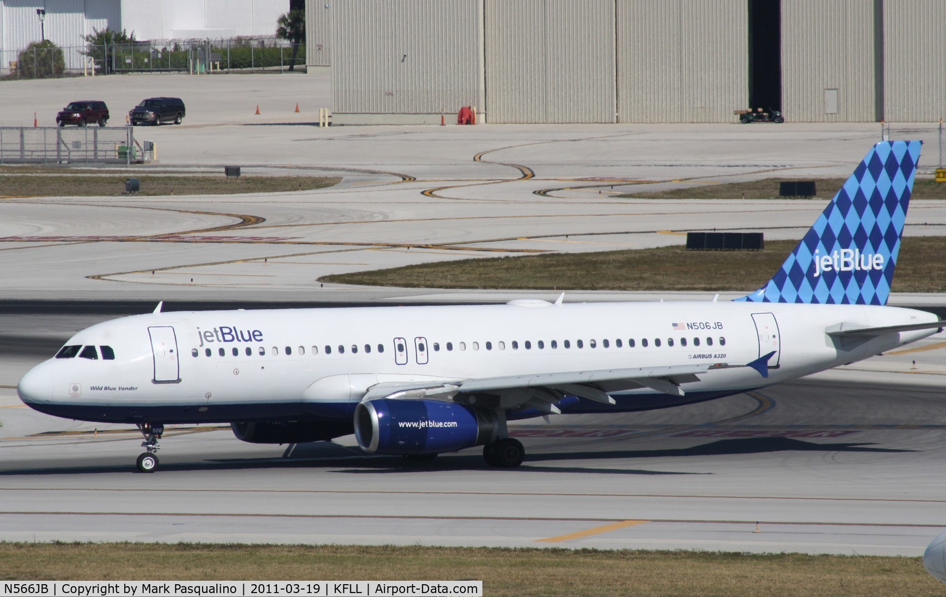 N566JB, 2003 Airbus A320-232 C/N 2042, Airbus A320
