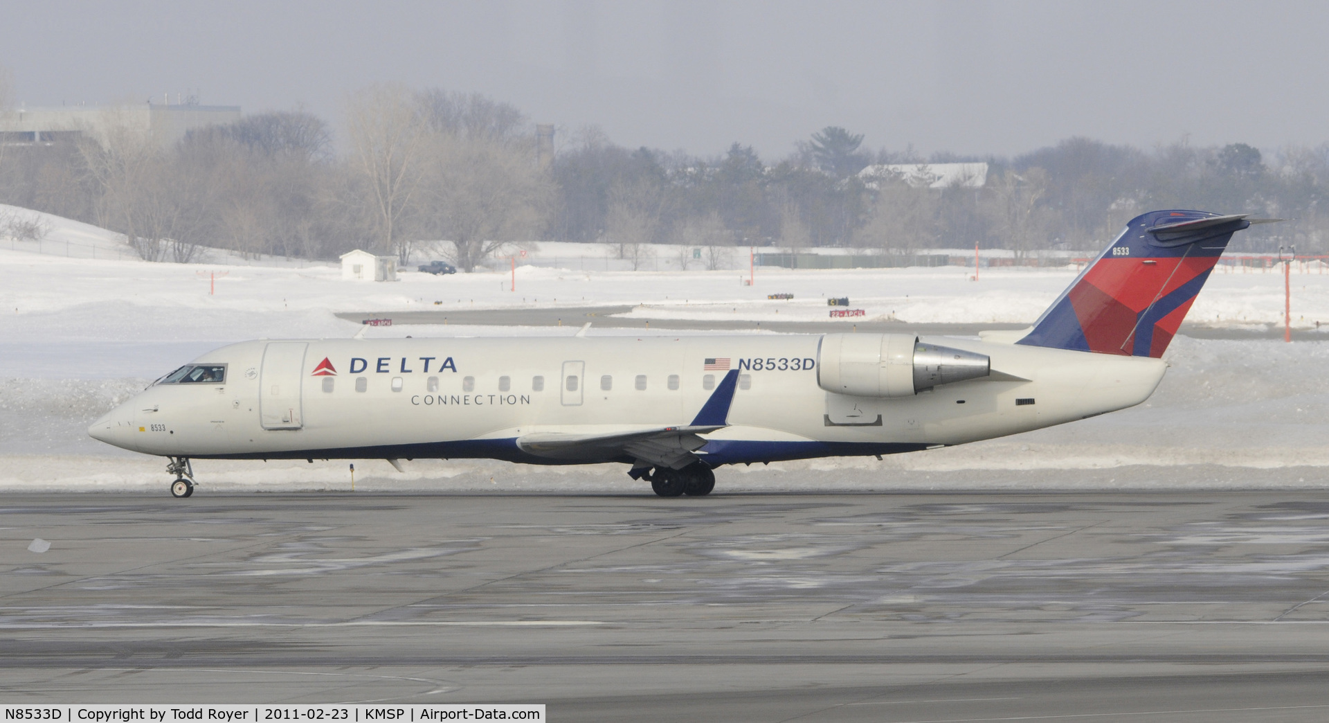 N8533D, 2001 Bombardier CRJ-200LR (CL-600-2B19) C/N 7533, Delta