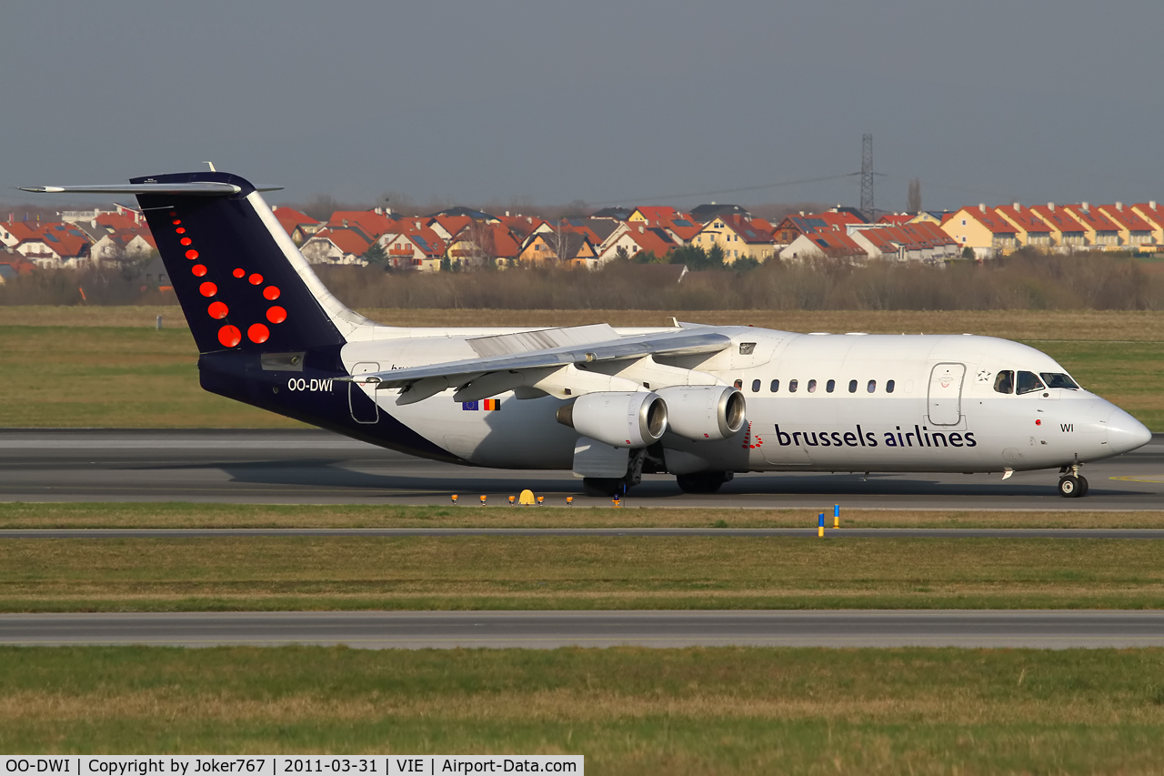OO-DWI, 1999 British Aerospace Avro 146-RJ100 C/N E3342, Brussels Airlines