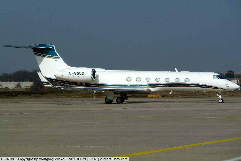 C-GNDN, 2009 Gulfstream Aerospace GV-SP (G550) C/N 5230, visitor