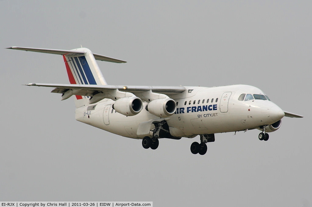EI-RJX, 2000 BAe Systems Avro 146-RJ85A C/N E.2372, CityJet