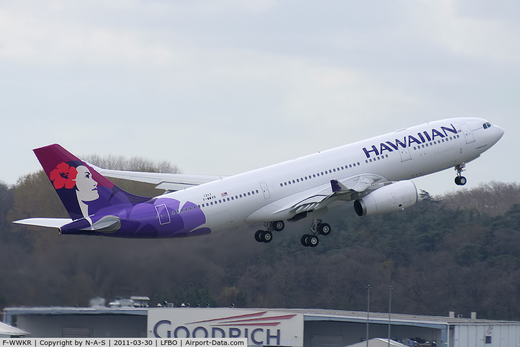 F-WWKR, 2011 Airbus A330-243 C/N 1217, Departing for test flight