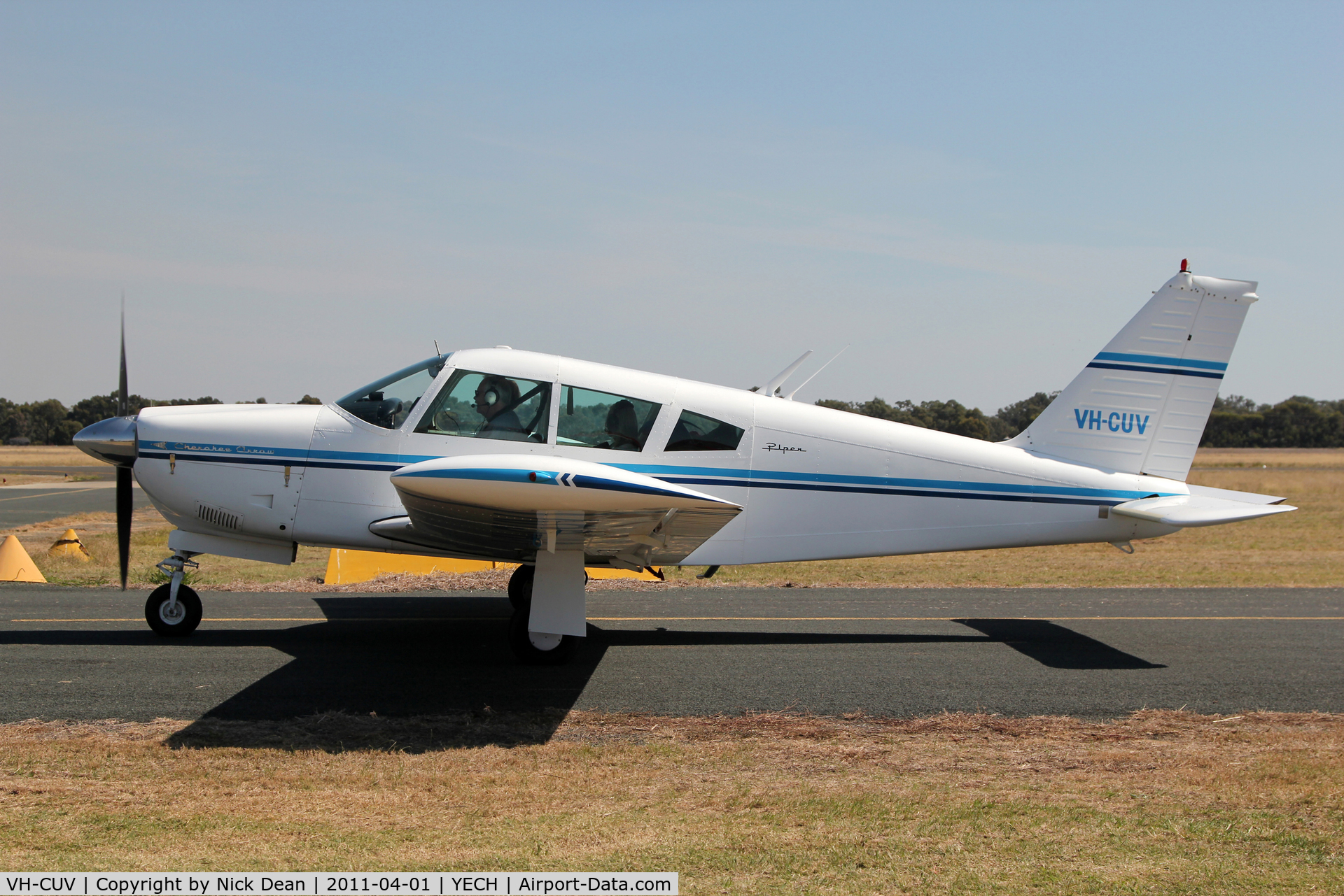 VH-CUV, 1968 Piper PA-28R-180 Cherokee Arrow C/N 28R-30671, YECH AAAA National fly in 2011