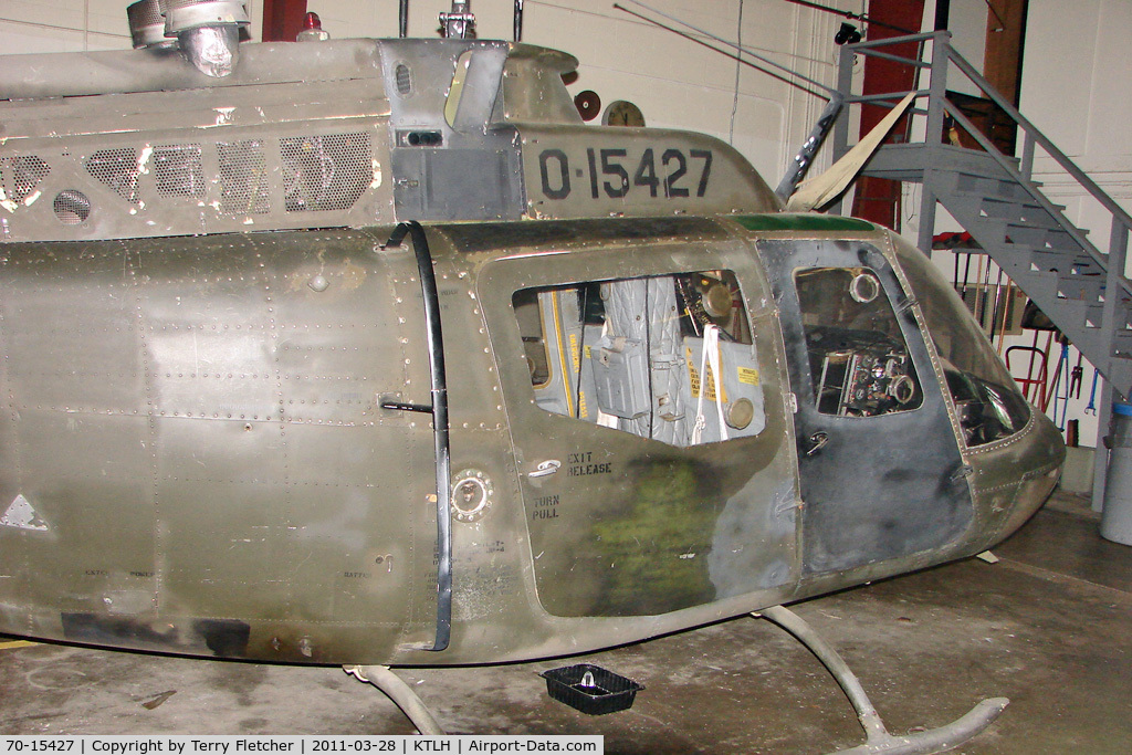 70-15427, Bell OH-58A Kiowa C/N 40978, Inside  the Lively Aviation School at Tallahassee Airport