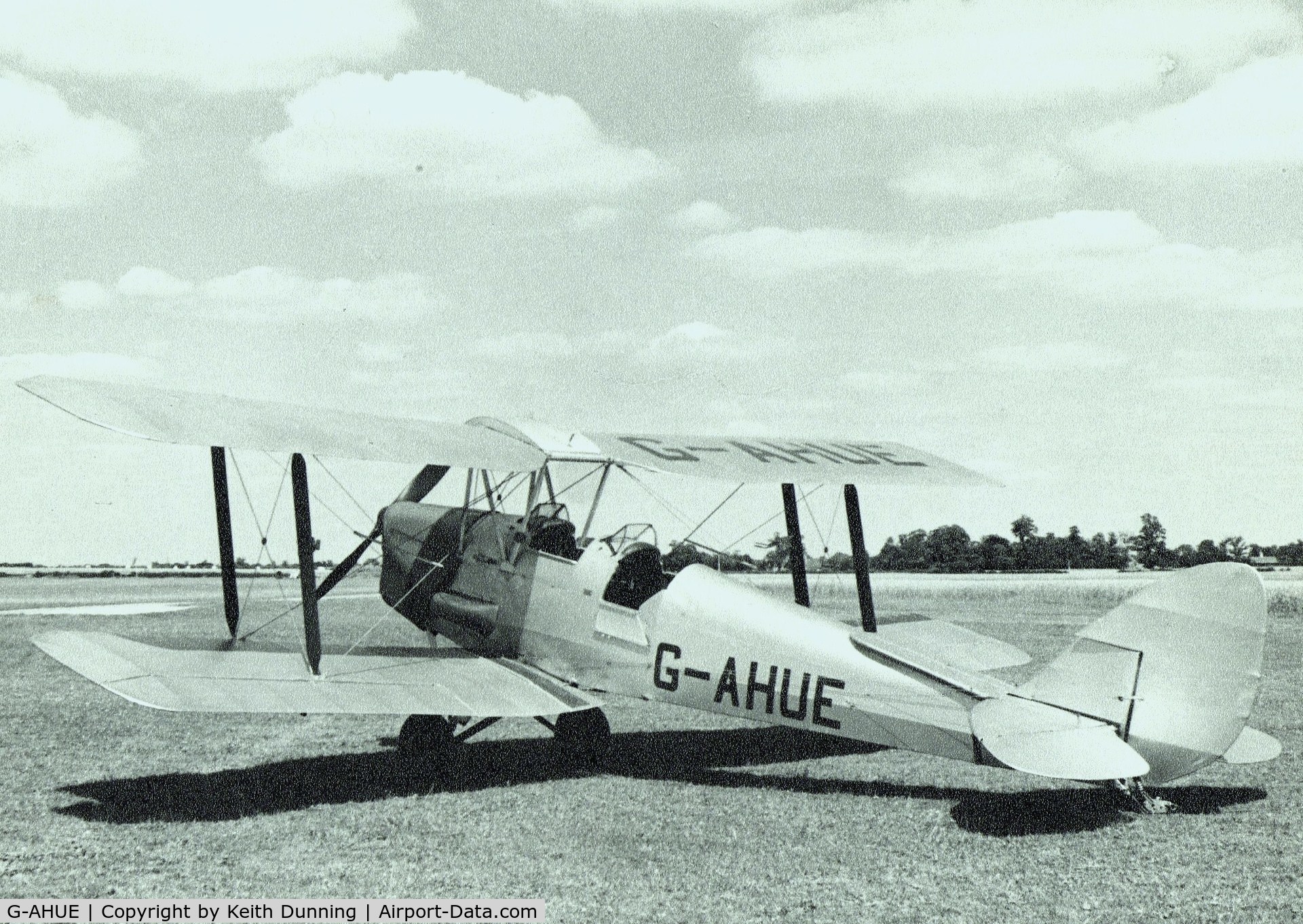 G-AHUE, 1941 De Havilland DH-82A Tiger Moth II C/N 84240, Photo taken in 1963 when the aircraft was at Cambridge Airport and in use as a glider tug.
