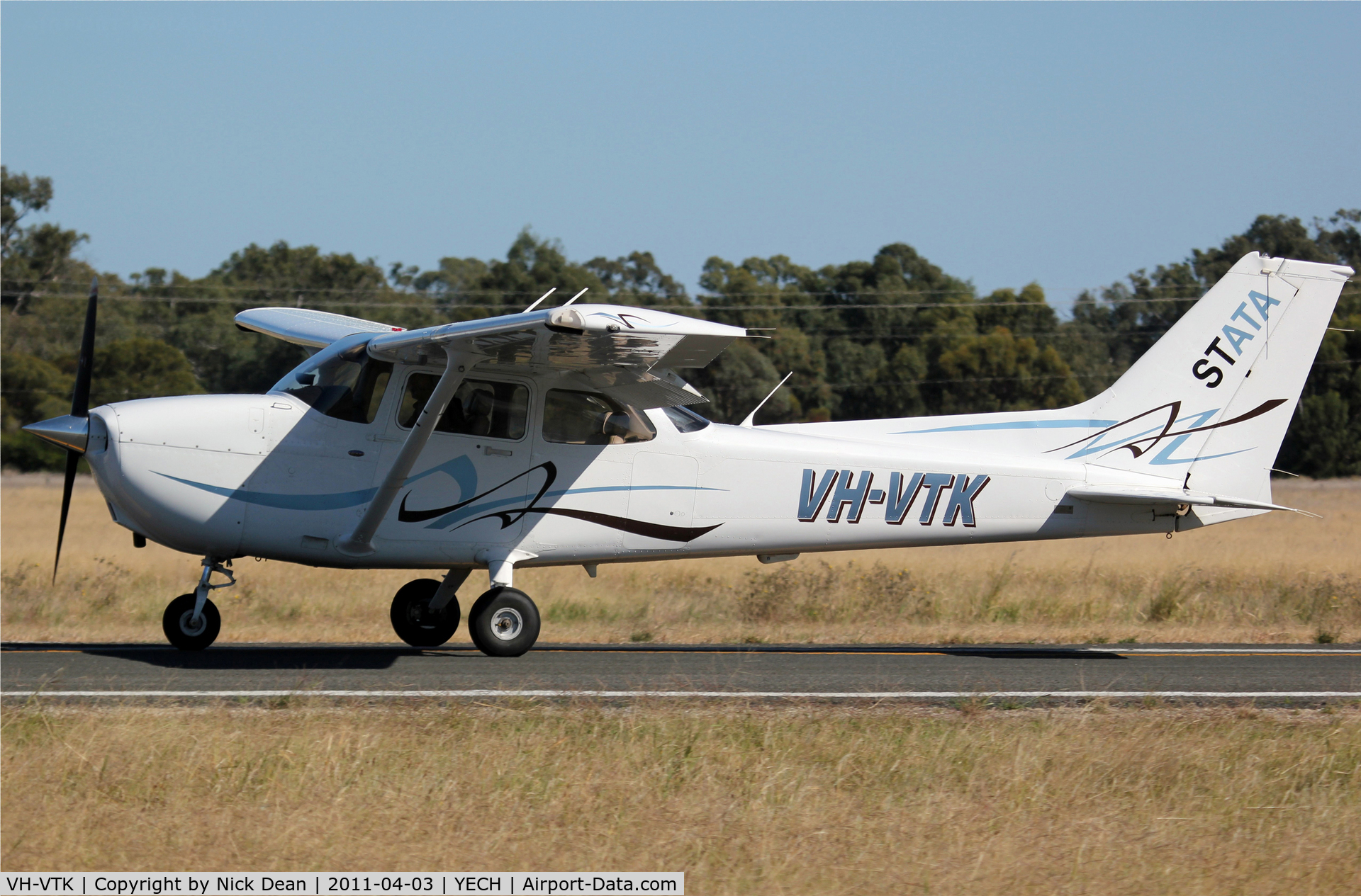 VH-VTK, 2008 Cessna 172S SP C/N 172S10757, YECH AAAA National fly in 2011