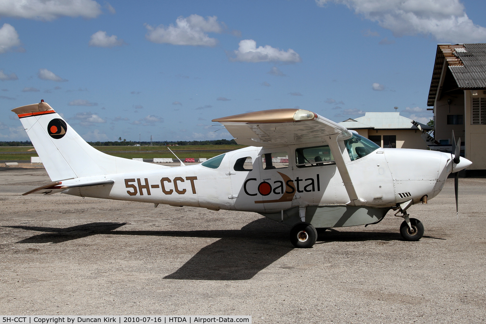 5H-CCT, 1978 Cessna U206 Stationair C/N U206-04597, Coastal has some old piston Cessna's still