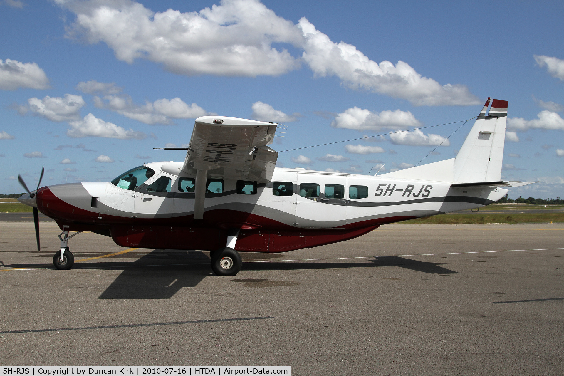 5H-RJS, 2002 Cessna 208B Grand Caravan C/N 208B0929, Loaded and ready to go