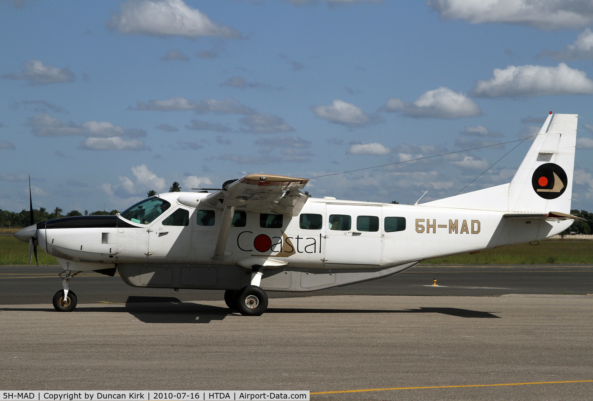 5H-MAD, 2000 Cessna 208B Grand Caravan C/N 208B0872, Coastal has a fleet of Cessna 208's