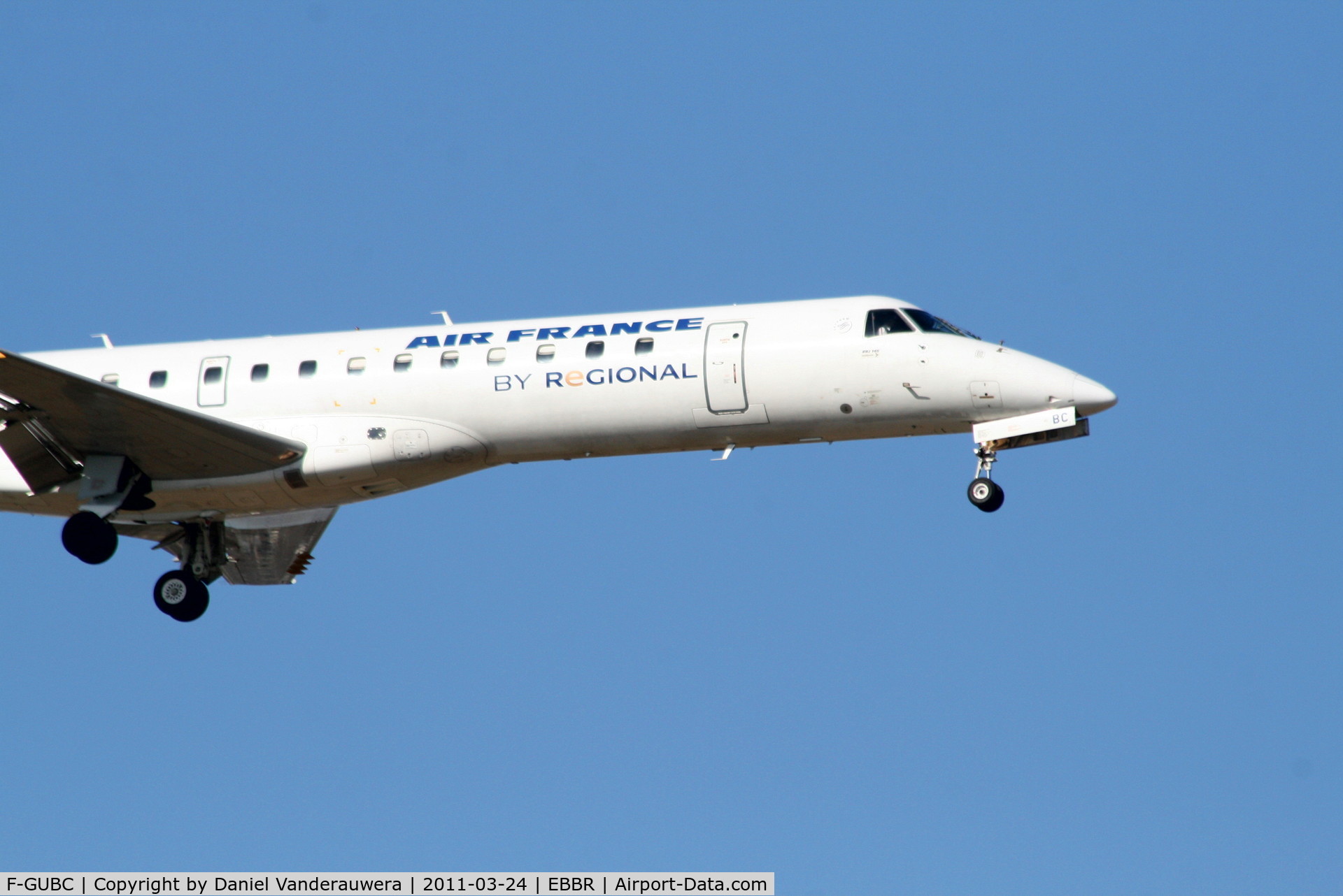 F-GUBC, 2002 Embraer ERJ-145LR (EMB-145LR) C/N 145556, Arrival of flight AF5402 to RWY 02
