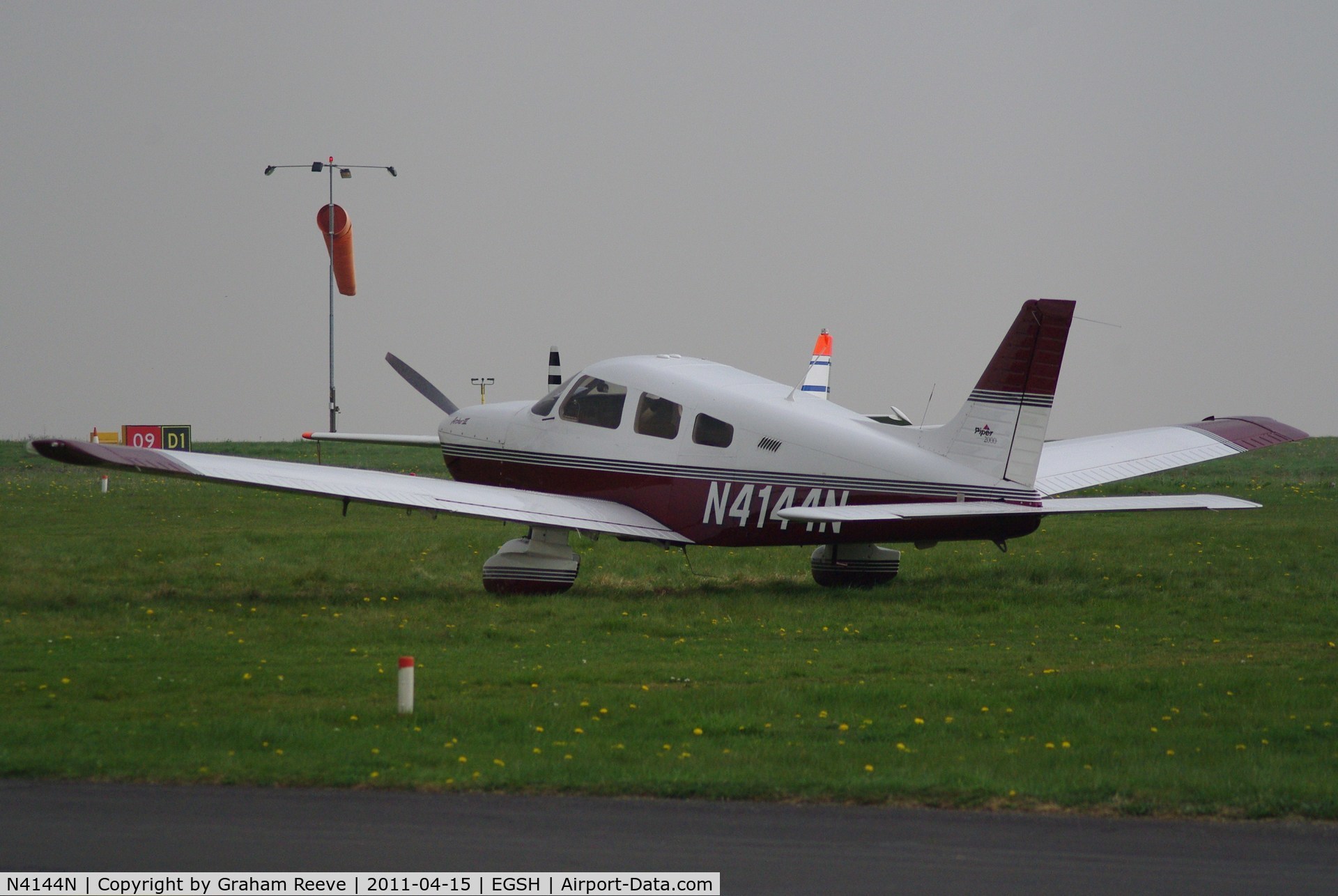N4144N, 2000 Piper PA-28-181 Cherokee Archer III C/N 2843361, Parked at Norwich.