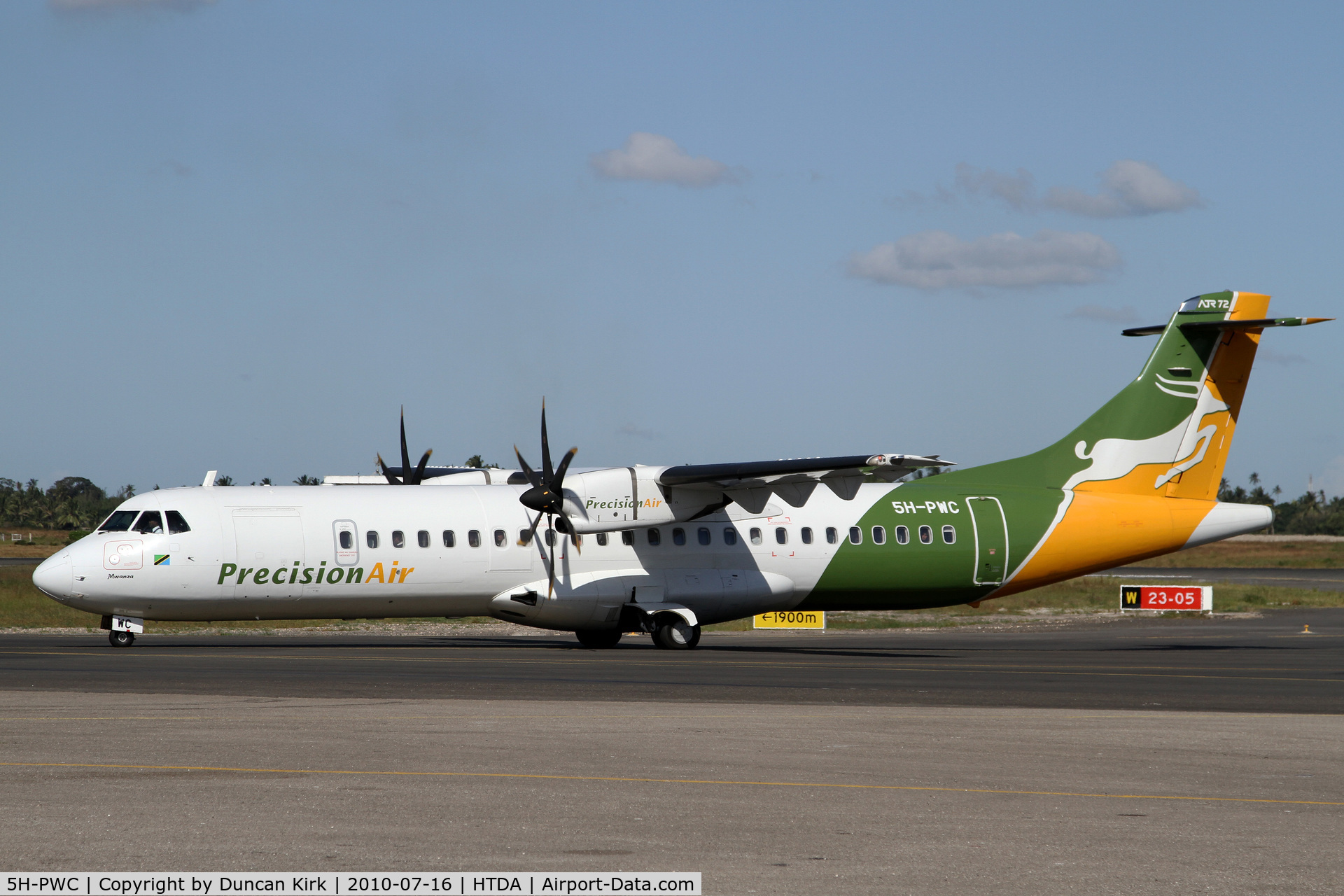 5H-PWC, 2009 ATR 72-212A C/N 866, Arriving at Dar Es Salaam