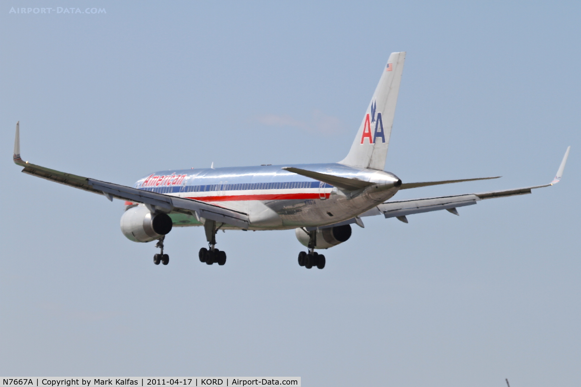 N7667A, 1992 Boeing 757-223 C/N 25301, American Airlines Boeing 757-223, AAL538 arriving from KLAS, RWY 28 KORD.