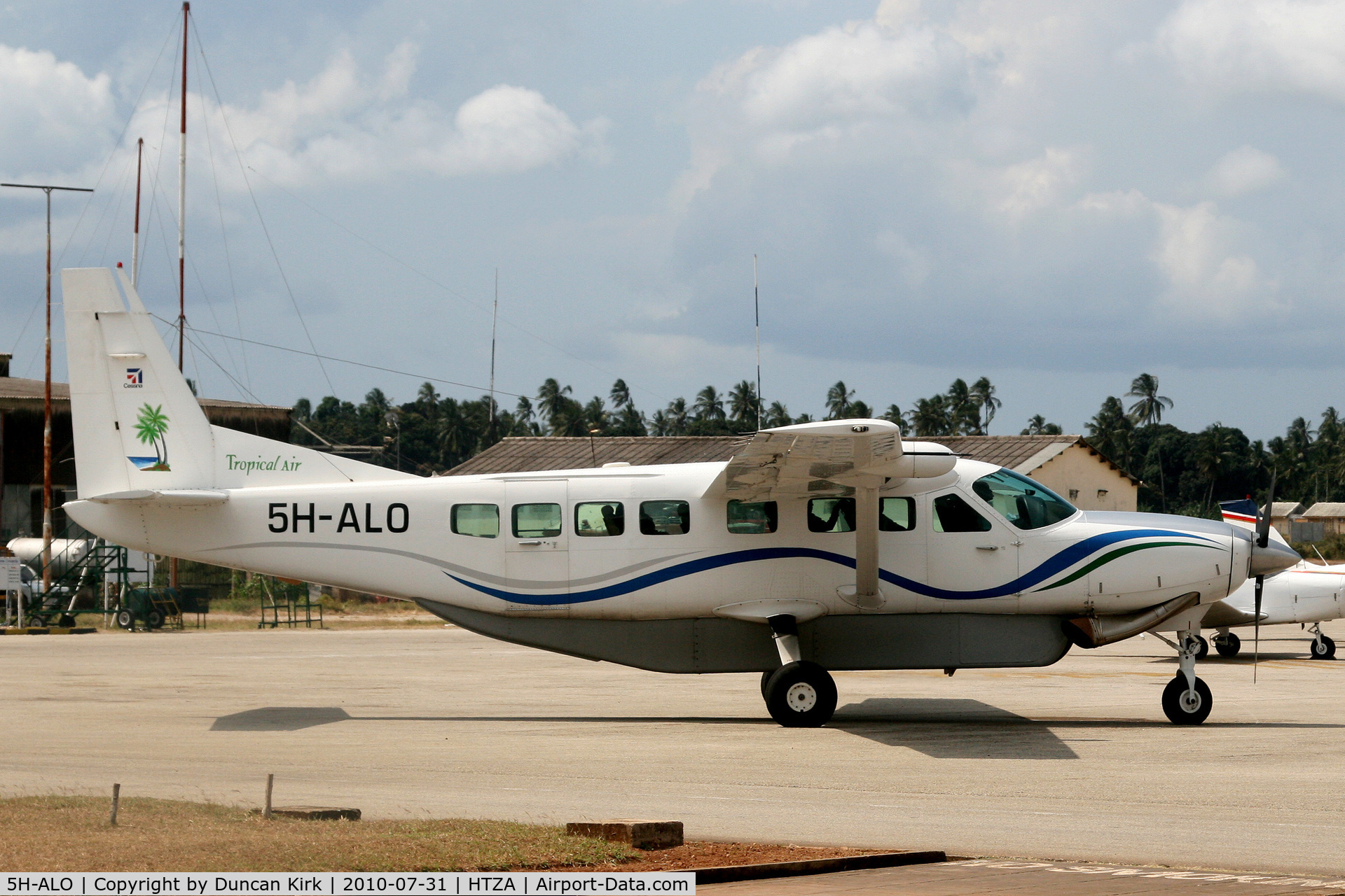 5H-ALO, 1998 Cessna 208B Grand Caravan C/N 208B-0668, On the main ramp at Zanzibar