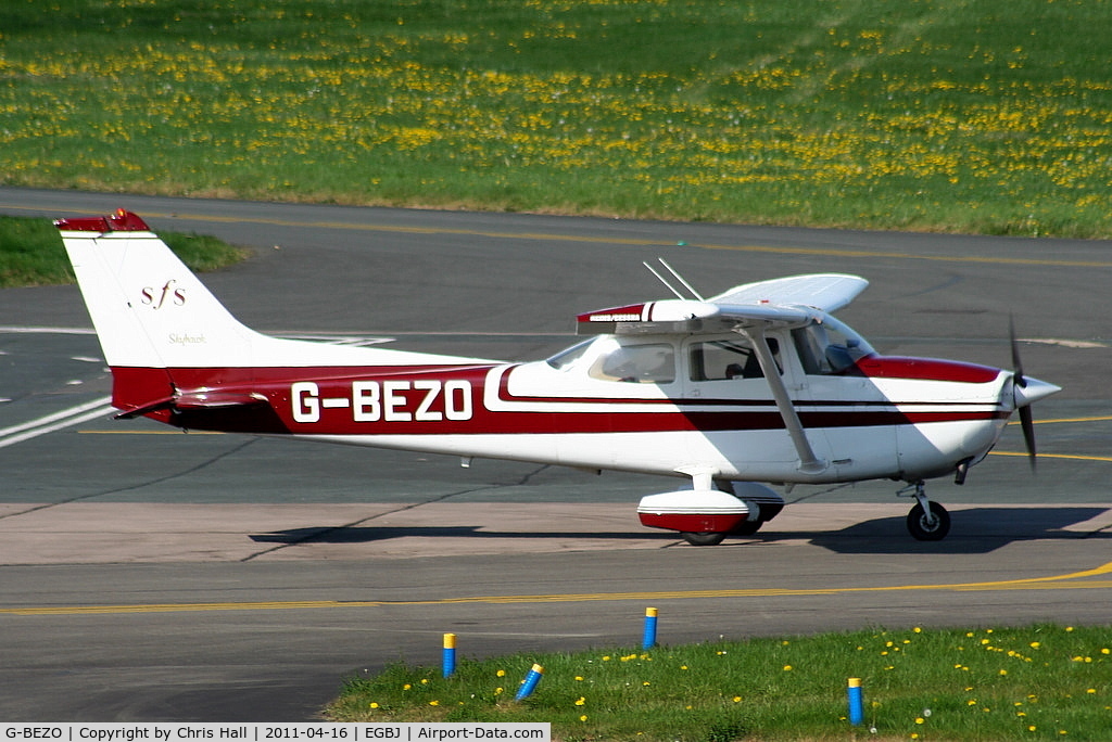 G-BEZO, 1976 Reims F172M ll Skyhawk C/N 1392, Staverton Flying School