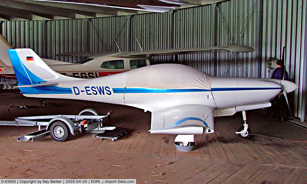 D-ESWS, 1994 Lancair 320 C/N 1586, Neico Lancair 320 [1586] Landshut~D 19/04/2005