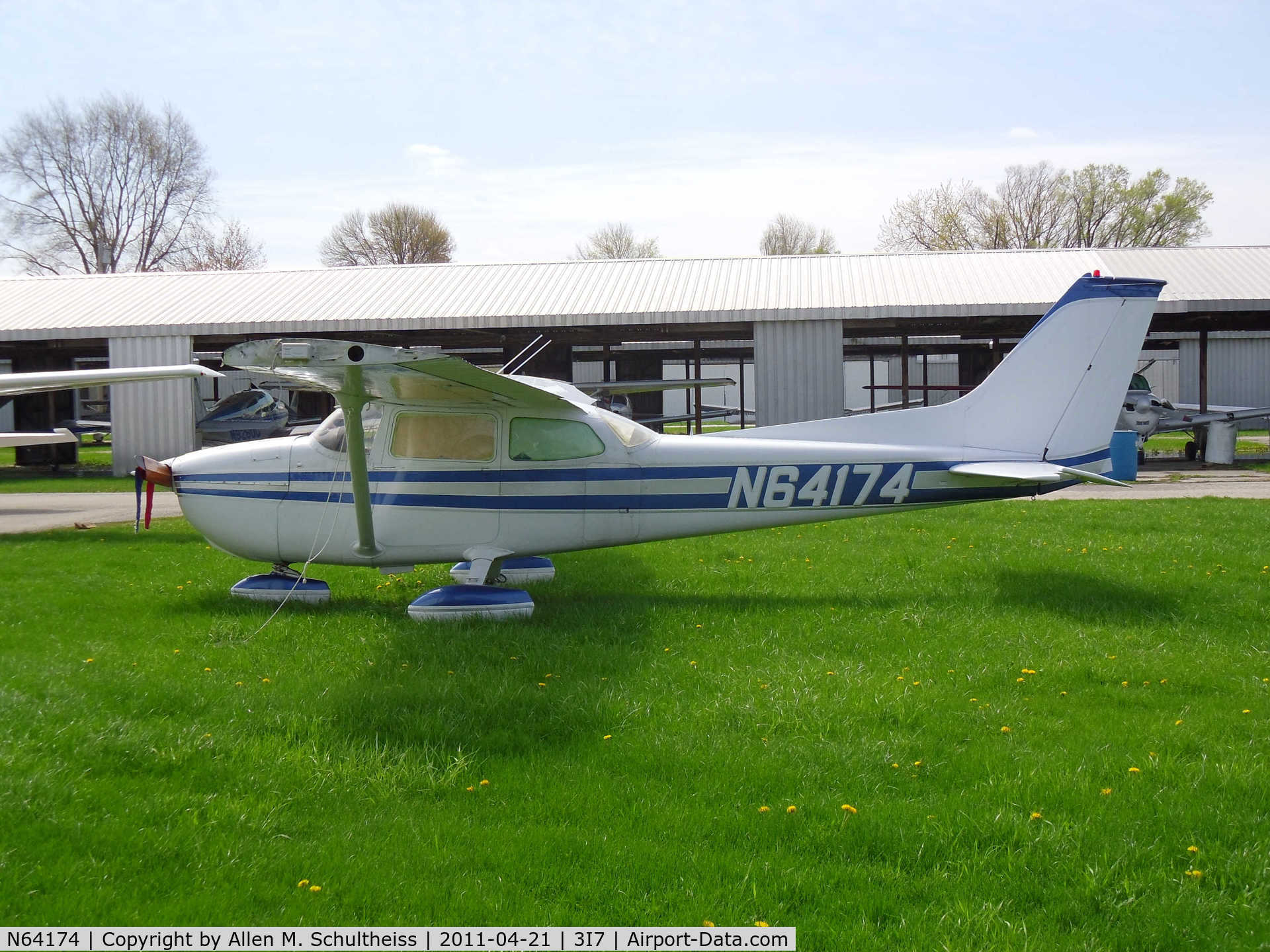 N64174, 1975 Cessna 172M C/N 17265066, 1975 Cessna 172M