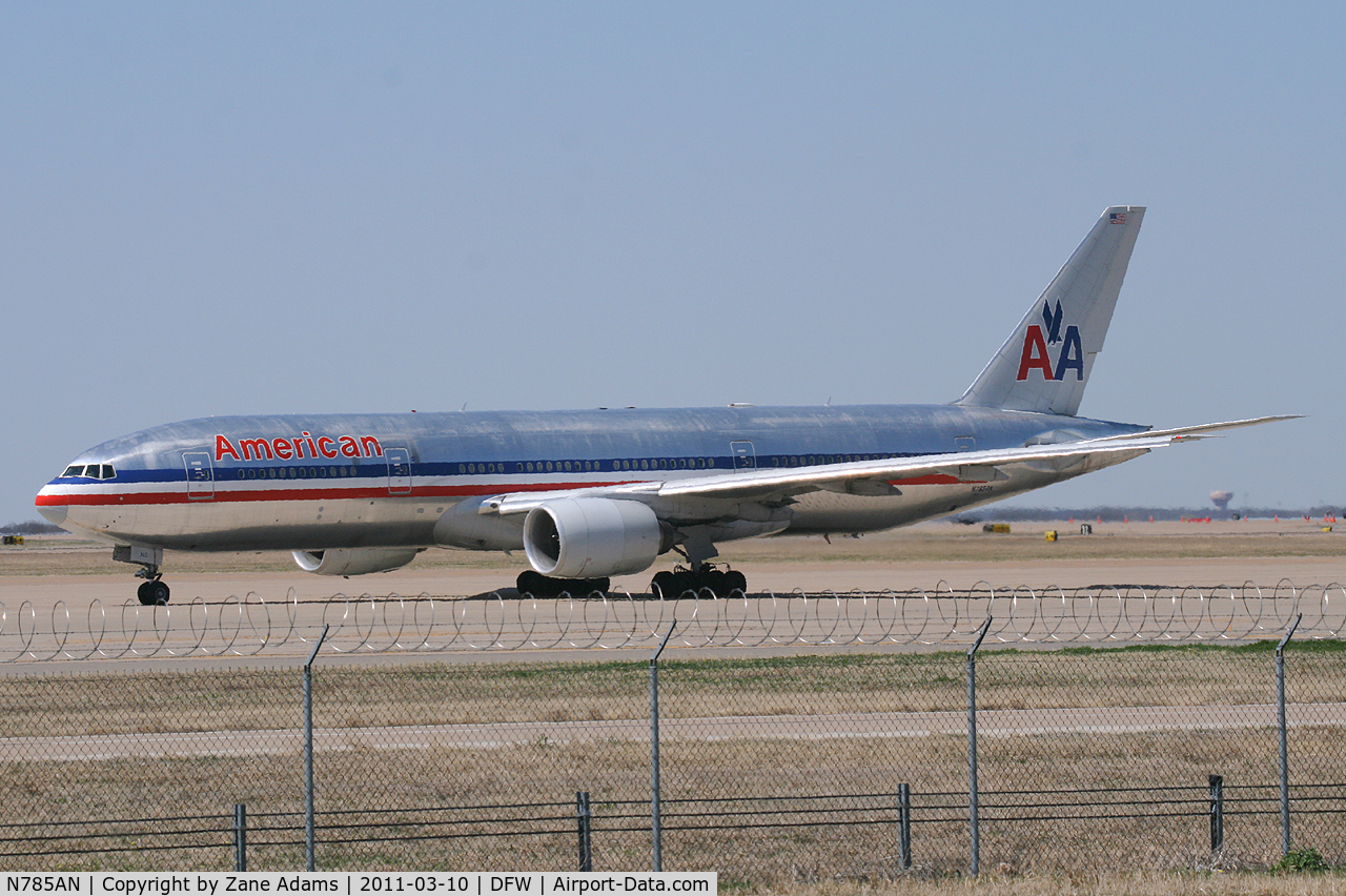 N785AN, 2000 Boeing 777-223/ER C/N 30005, American Airlines at DFW Airport