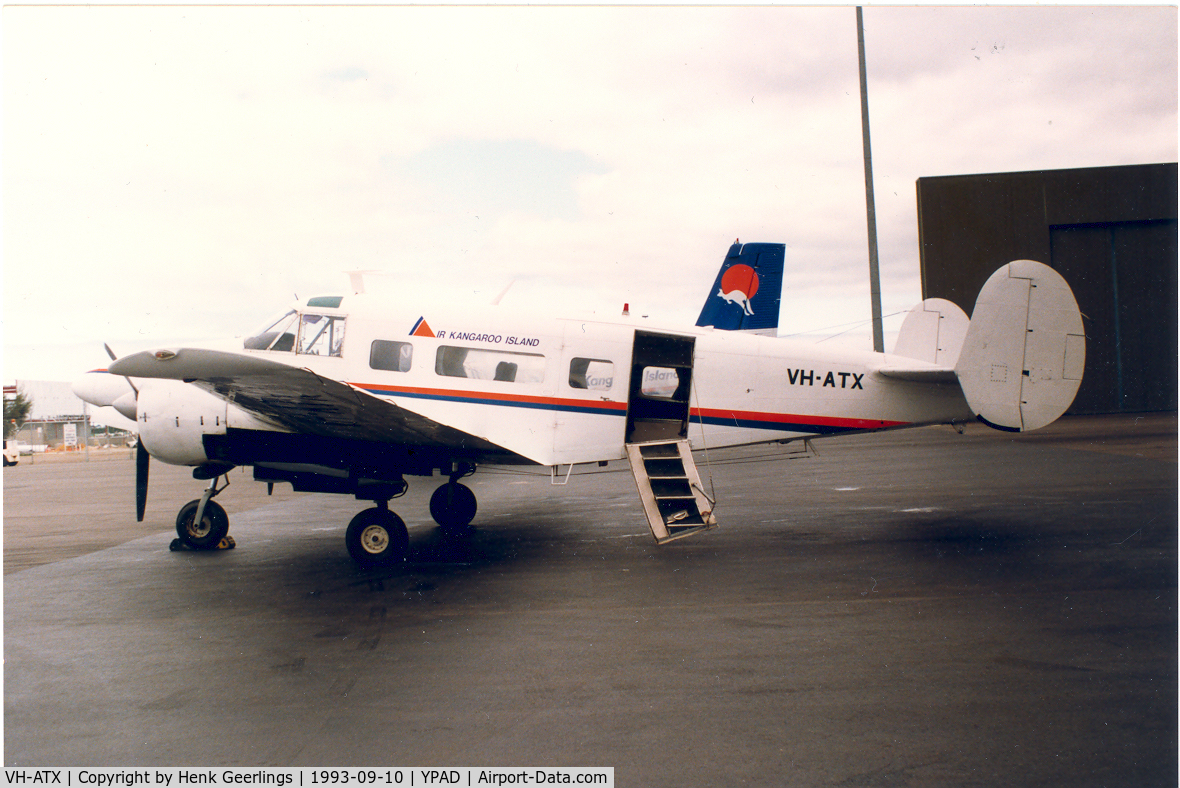 VH-ATX, 1964 Beech H18 C/N BA-704, Air Kangaroo Island