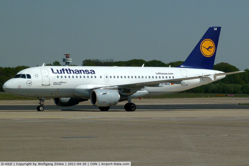D-AILE, 1996 Airbus A319-114 C/N 627, visitor
