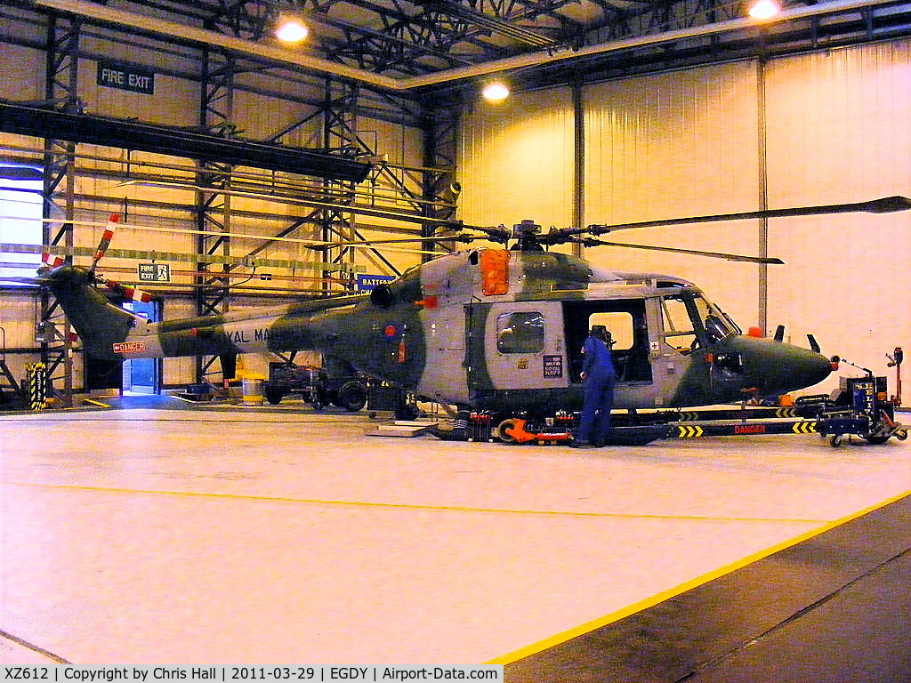 XZ612, 1980 Westland Lynx AH.7 C/N 159, inside Hangar 9, 847 Sqdn, Commando Lynx unit