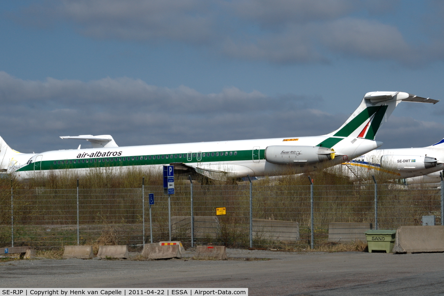 SE-RJP, 1985 McDonnell Douglas MD-82 (DC-9-82) C/N 49209/1191, MD-82 of air-albatros parked at Stockholm Arlanda airport.