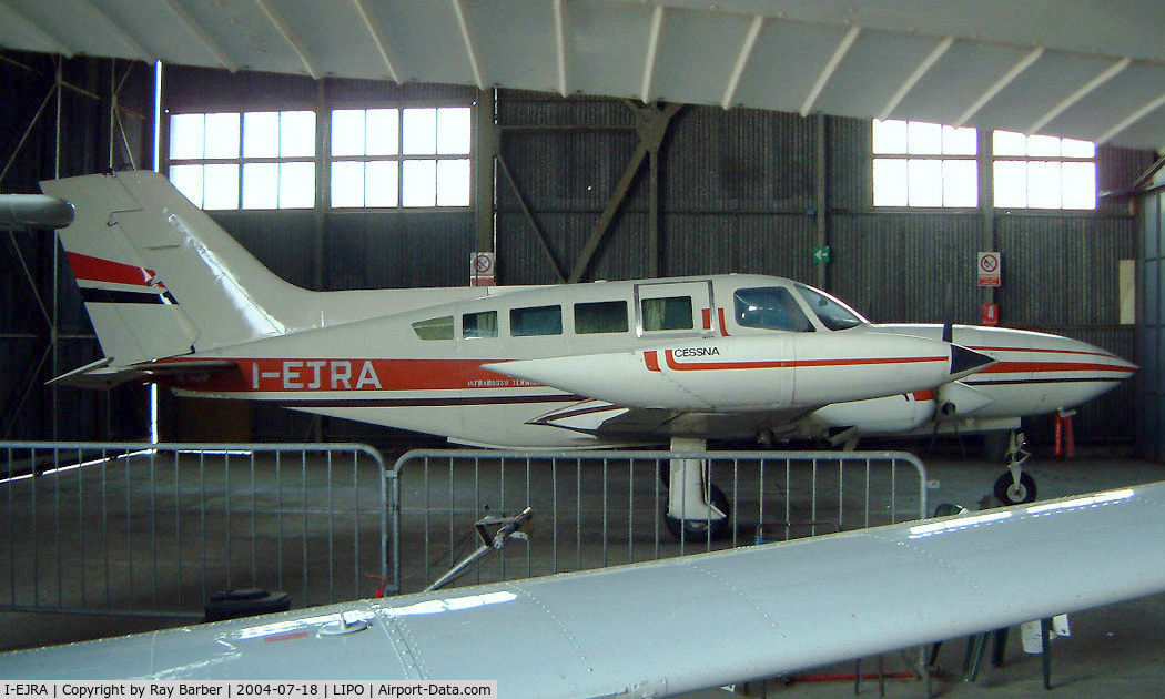 I-EJRA, 1975 Cessna 402B C/N 402B-0918, Cessna 402B [402B-0918] Brescia-Montichiari~I 18/07/2004