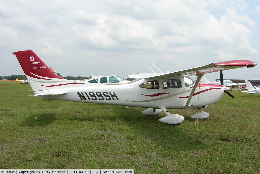 N199SH, 2008 Cessna 182T Skylane C/N 18282078, 2011 Sun n Fun Lakeland , Florida