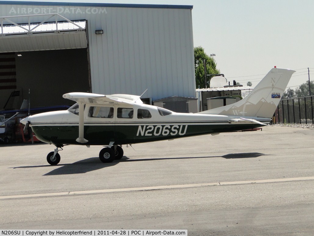 N206SU, 1976 Cessna U206F Stationair C/N U20603184, Parked at Howard Aviation