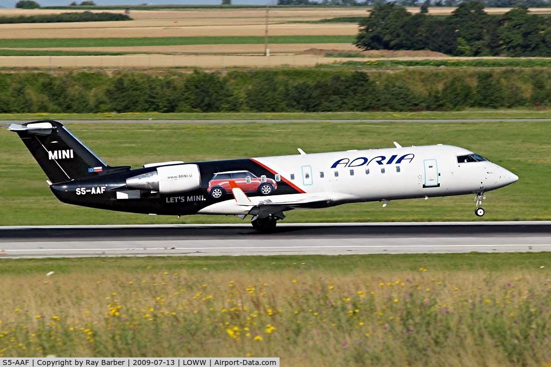 S5-AAF, 1998 Canadair CRJ-200LR (CL-600-2B19) C/N 7272, Canadair CRJ-200LR [7272] (Adria Airways) Vienna-Schwechat~OE 13/07/2009