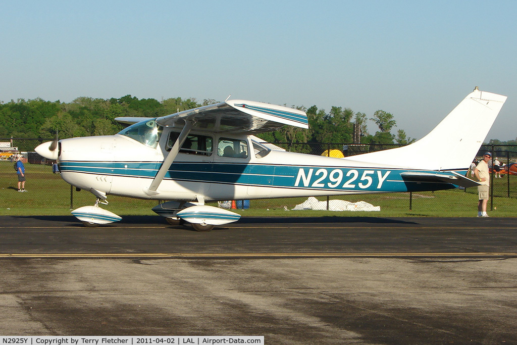 N2925Y, 1962 Cessna 182E Skylane C/N 18253925, 2011 Sun n Fun at Lakeland , Florida