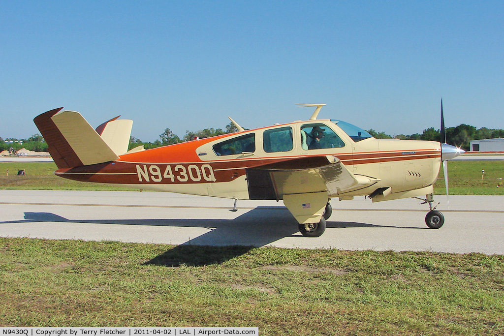 N9430Q, 1972 Beech V35B Bonanza C/N D-9316, 2011 Sun n Fun at Lakeland , Florida