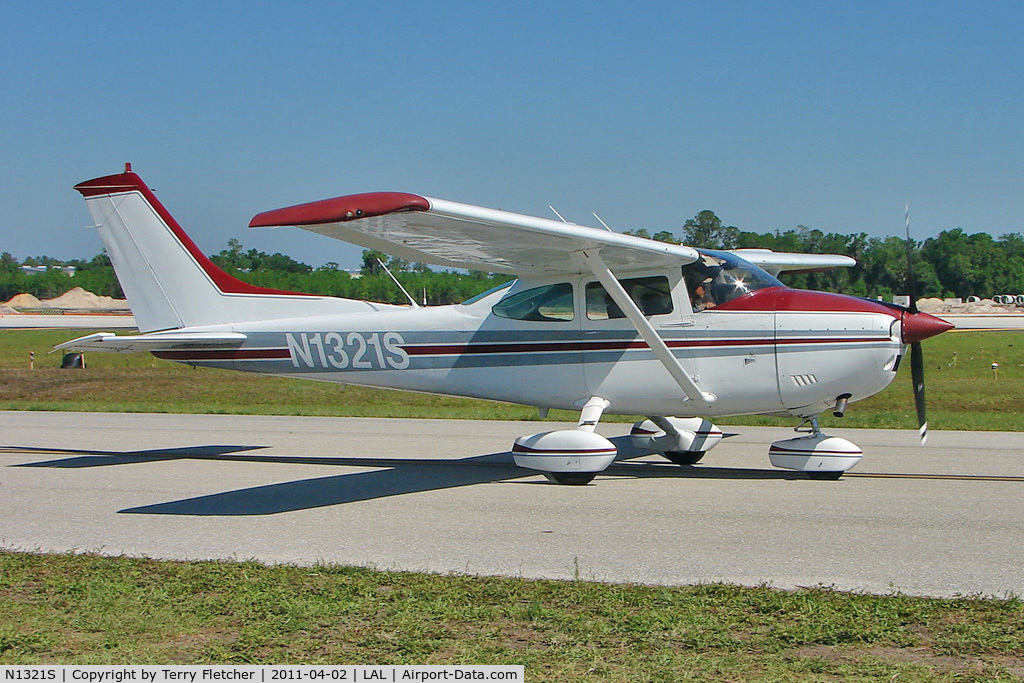 N1321S, 1976 Cessna 182P Skylane C/N 18264885, Sun n Fun 2011 at Lakeland , Florida