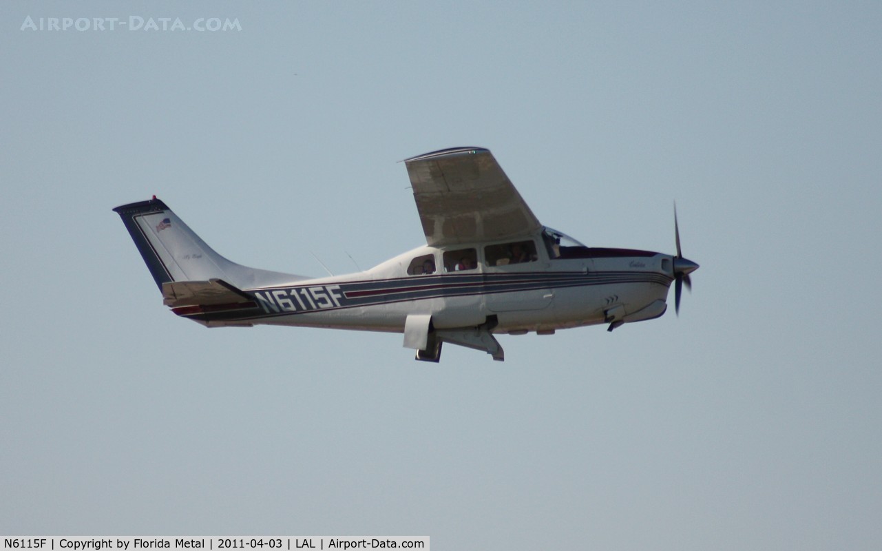 N6115F, 1968 Cessna 210H Centurion C/N 21059015, C210H