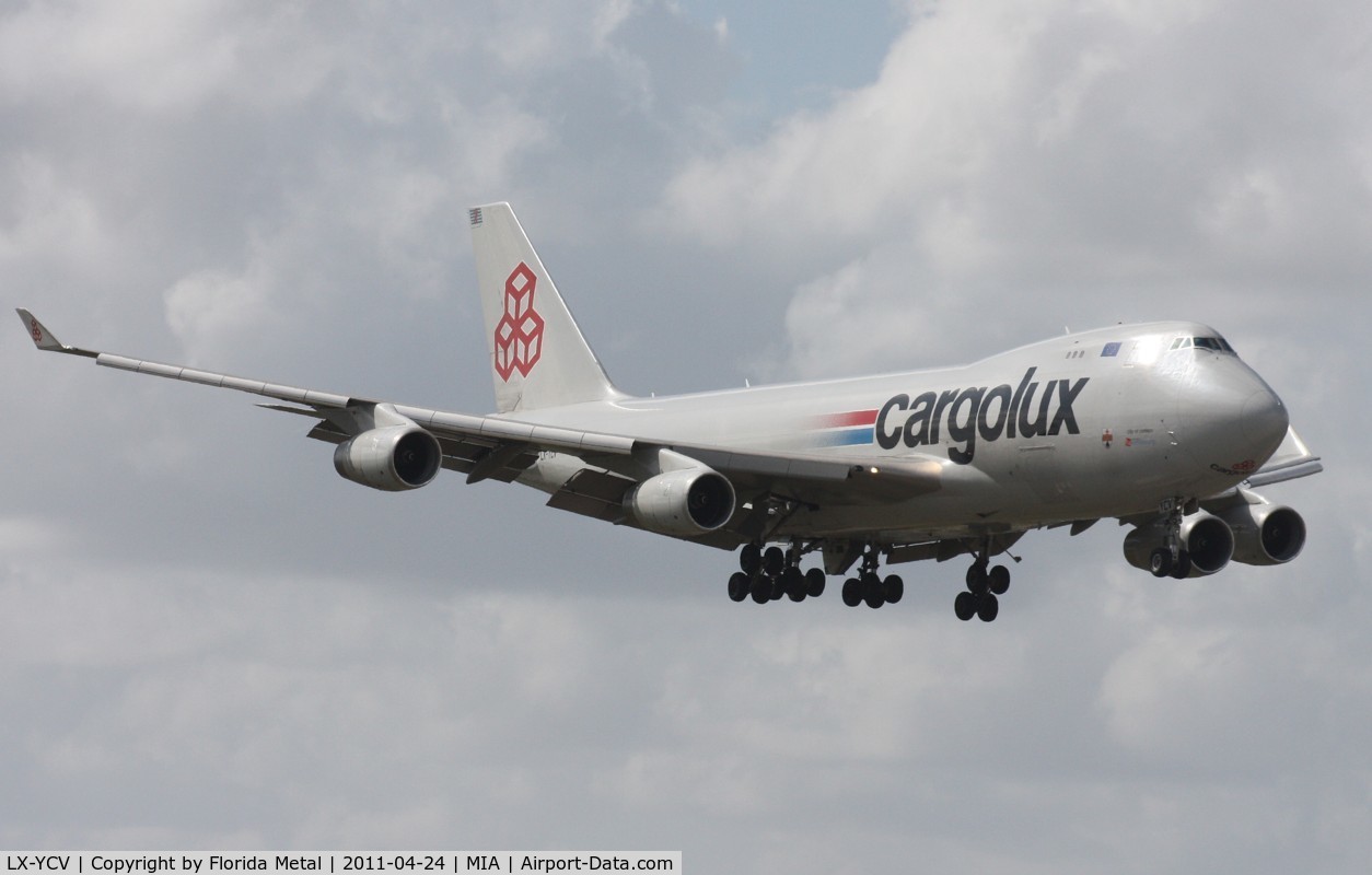 LX-YCV, 2008 Boeing 747-4R7F/SCD C/N 35805/1407, Cargolux 747-400F