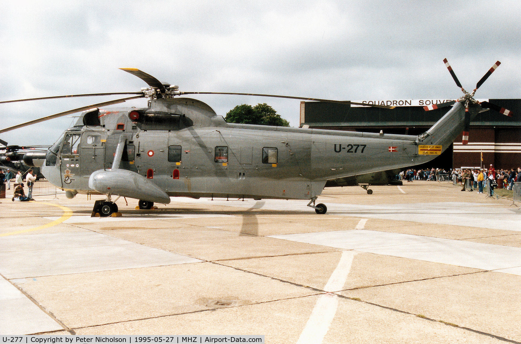 U-277, Sikorsky S-61A C/N 61277, S-61A Sea King of Eskradille 722 of the Royal Danish Air Force on display at the 1995 RAF Mildenhall Air Fete.