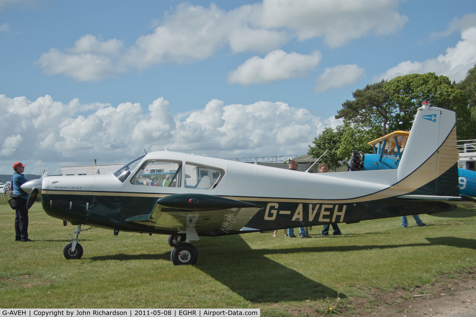 G-AVEH, 1967 SIAI-Marchetti S-205-20R C/N 346, At vintage Fly-In